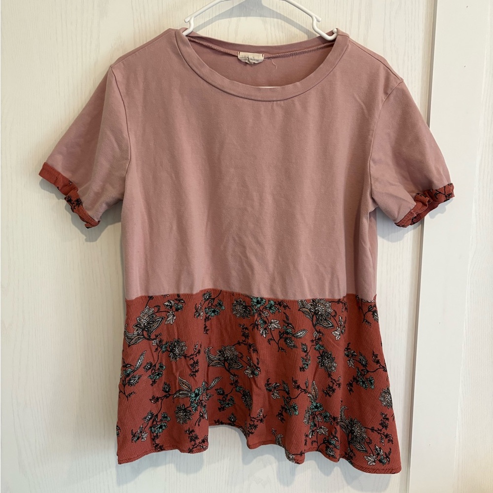 1.4.3. Story by Line Up Pink and Rust Floral Short Sleeve Top